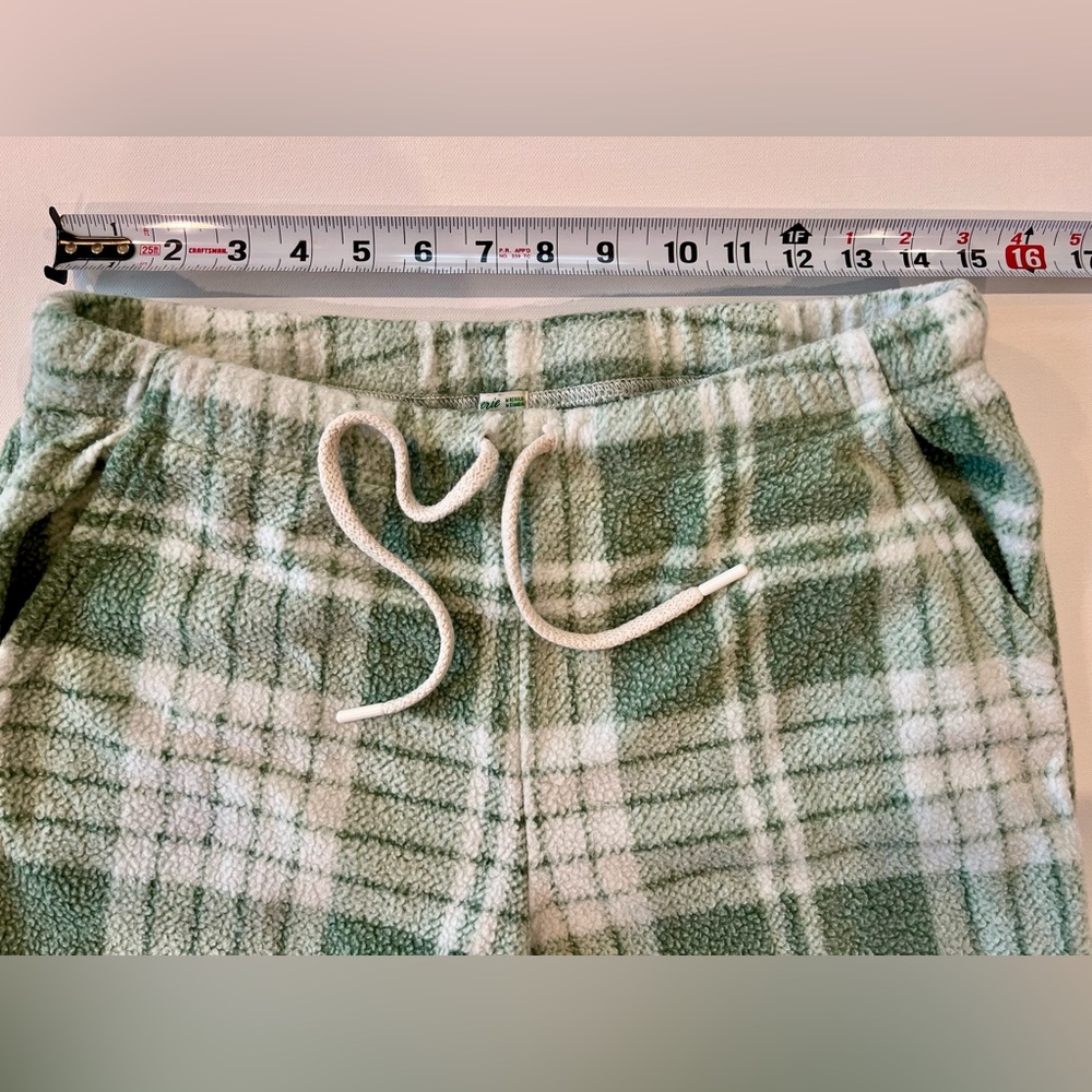 Aerie Snowed In Plaid Green Fleece Joggers PJ’s Pants Viscose Medium - Picture 8 of 12